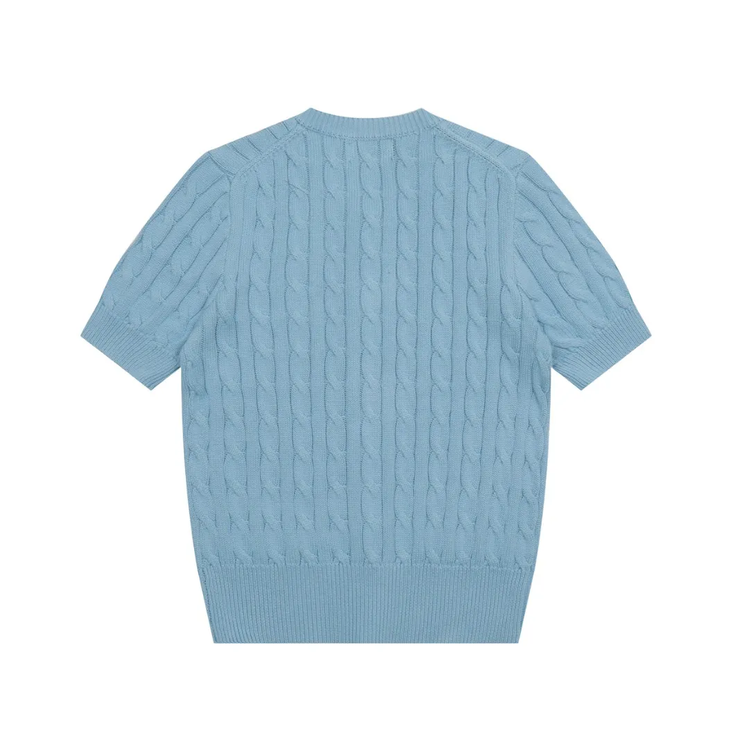 🅿️176 "Top quality" Style number: DS021# (not off the shelves all year round) [Ralph Lauren round neck cardigan solid color pony embroidered logo knitted short sleeves] ✅Ralph Lauren classic basic versatile all-season cardigan knitted short sleeves ✅Main supplier platform live broadcast Wholesale entities Replenish when out of stock Not off the shelves ✅ZP quality 1:1 version Scan the code to enter the GF website Counter quality ✅Details and quality are the only one in Guangzhou. Imported quality cotton yarn, focusing on high-end, cost-effective. Needless to say good quality. ✅The version is restored to the original order. The maximum size can be worn up to 160 pounds. Loose, comfortable and stress-free.